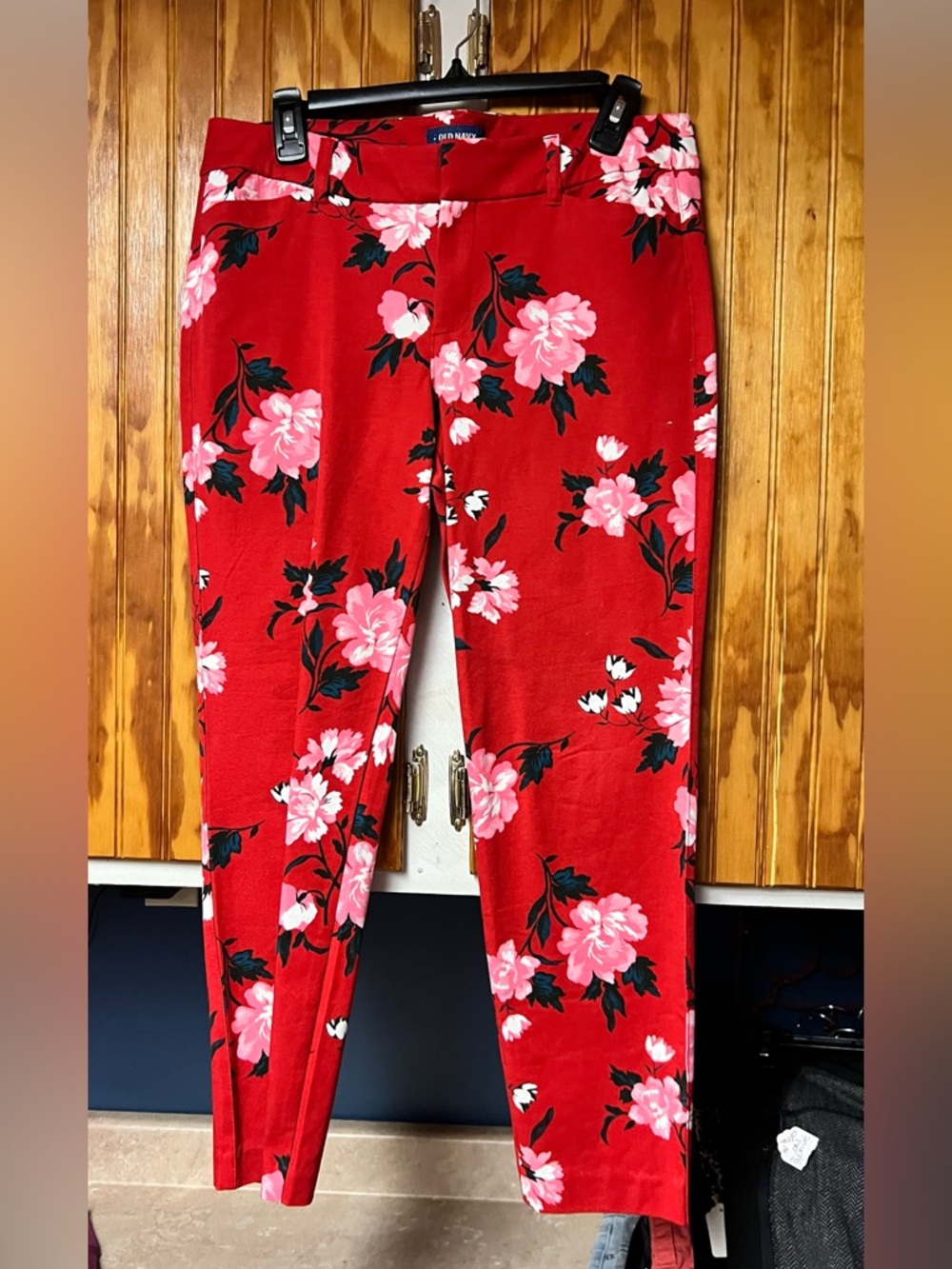 Womens Old navy pixie pants size 8